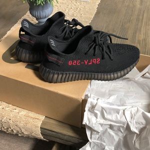Yeezy boost 350 V2 size 8 new